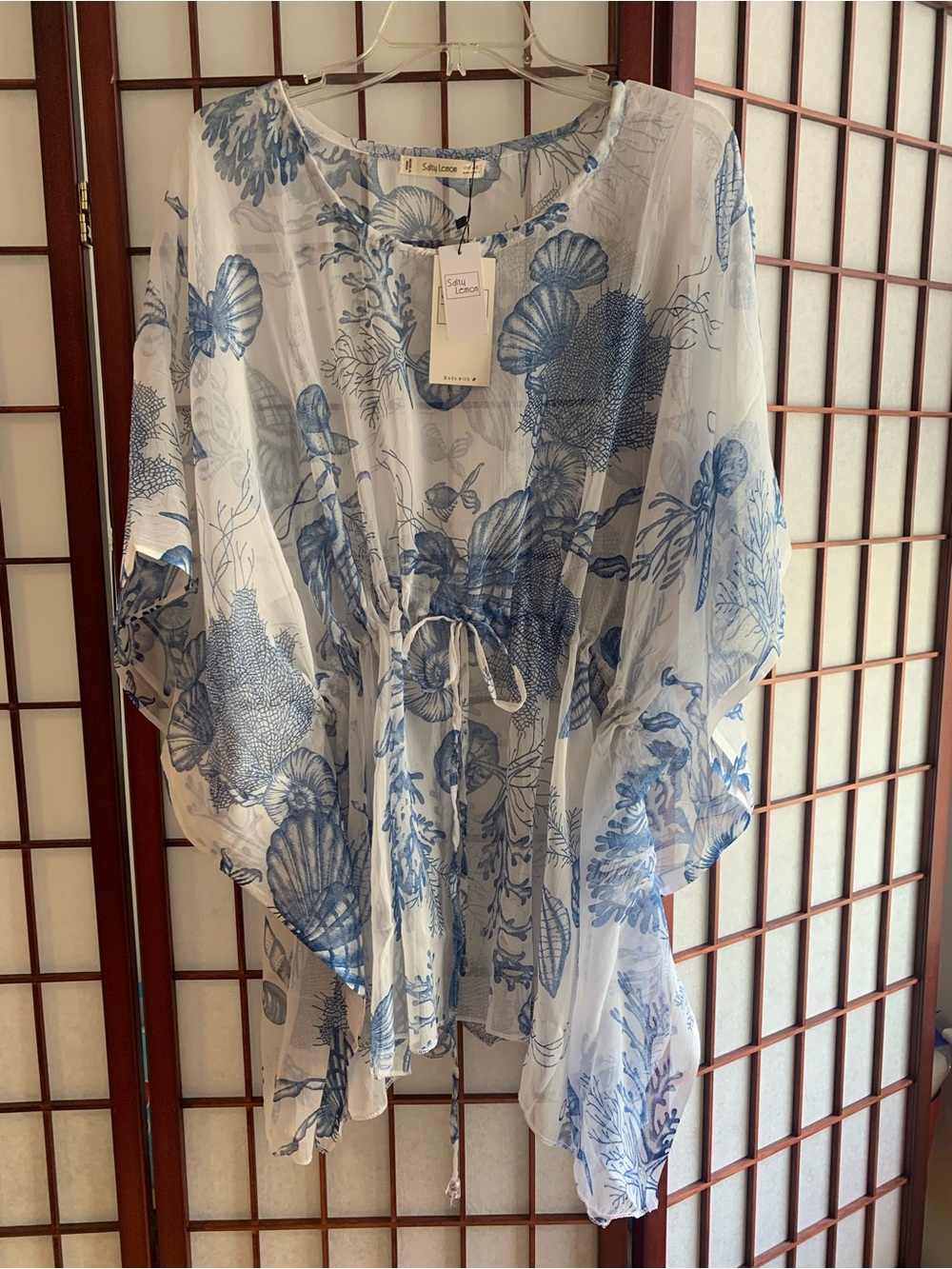 NWT Salty Lemon Sheet Blue/White swimsuit Cover-Up Size:One Size Fits Most